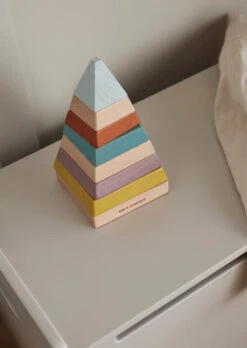 Kids Concept Stapeltoren Pyramide Neo Multi 1 Jr+ -Speelgoedverkoop KidsConceptstapeltorenpyramideNeomulti1000793atmos