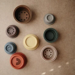 Mushie Stapeltoren Retro 0 M+ -Speelgoedverkoop MUSHIEstapeltorenretro